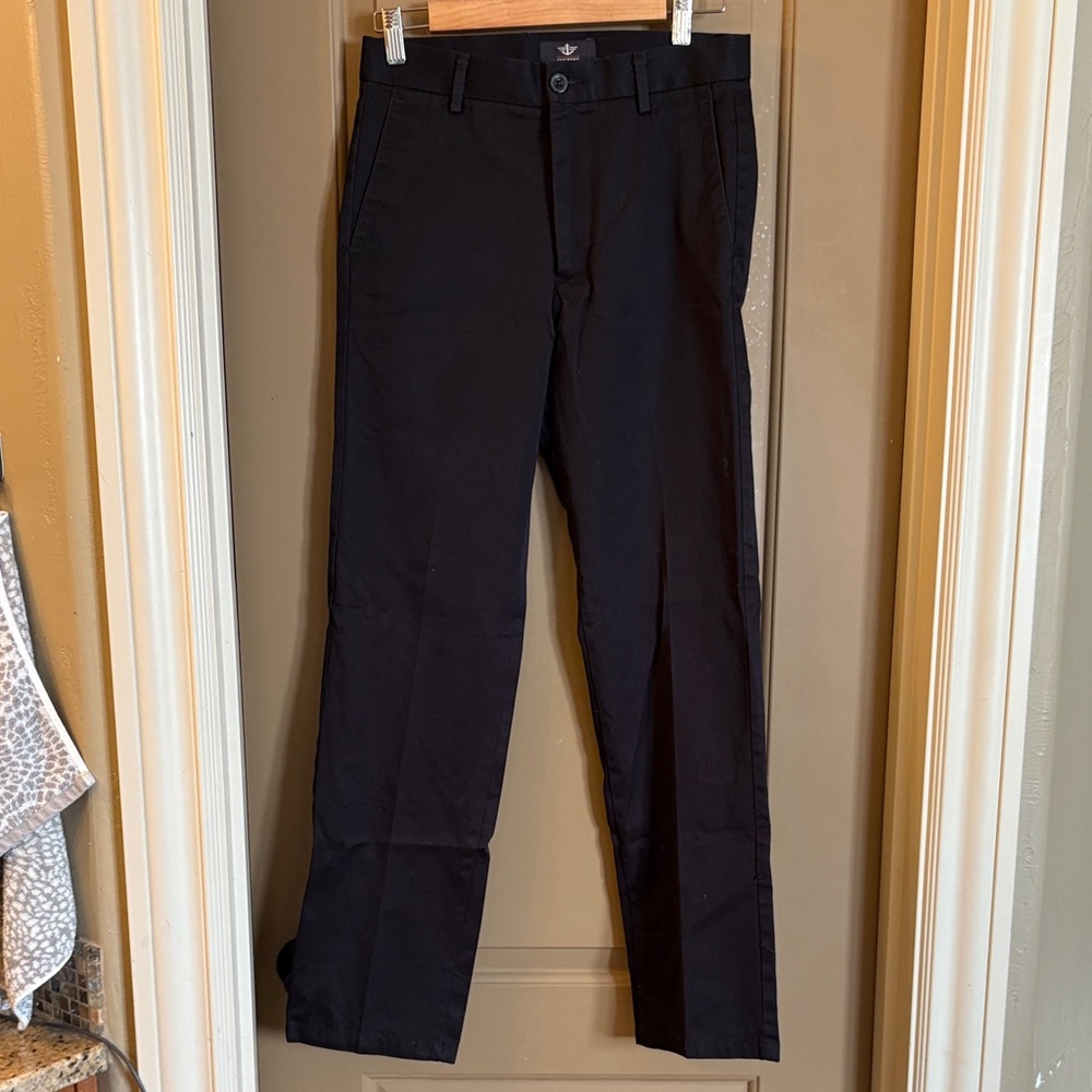 Dockers Men's Classic Black Chinos